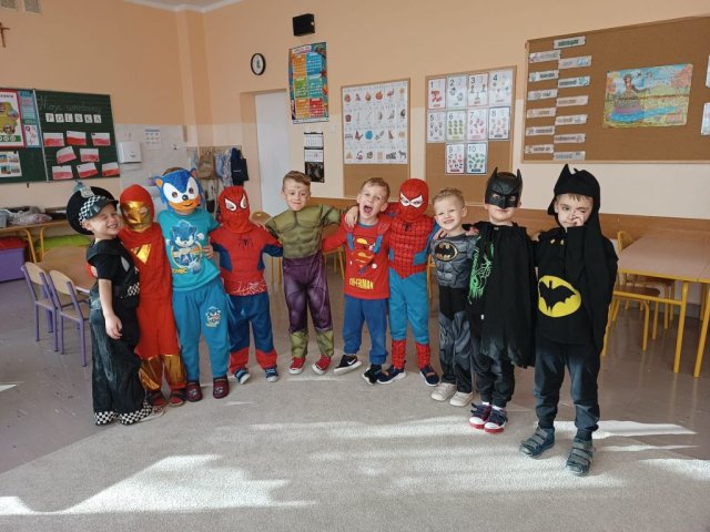 b_1024_768_0_00_images_2023_2024_Zerowki_Bajki_401238137_803556334905650_7879759689410699724_n